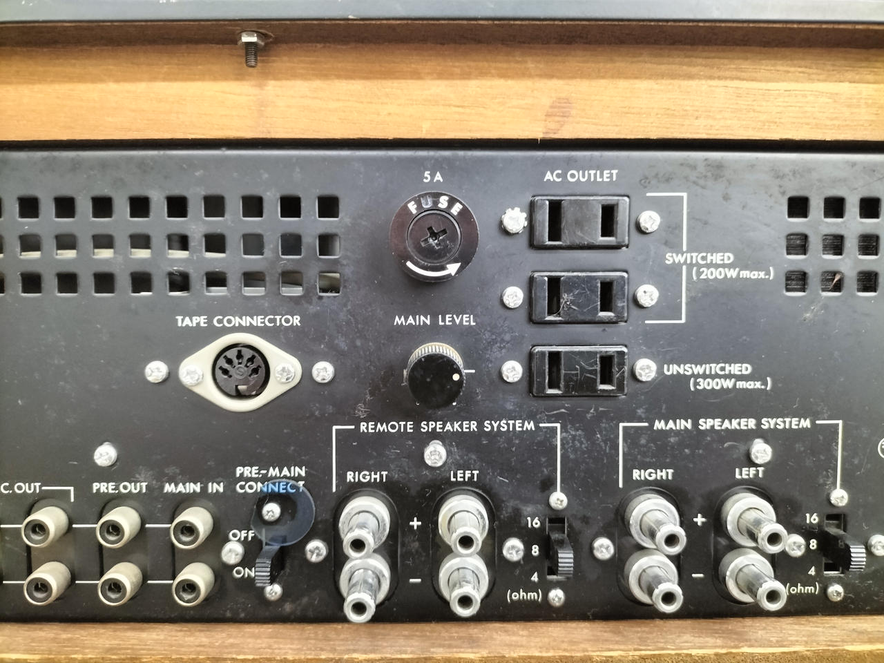 LUXMAN L-30 プリメインアンプ（駆動品32000円をジャンク出品
