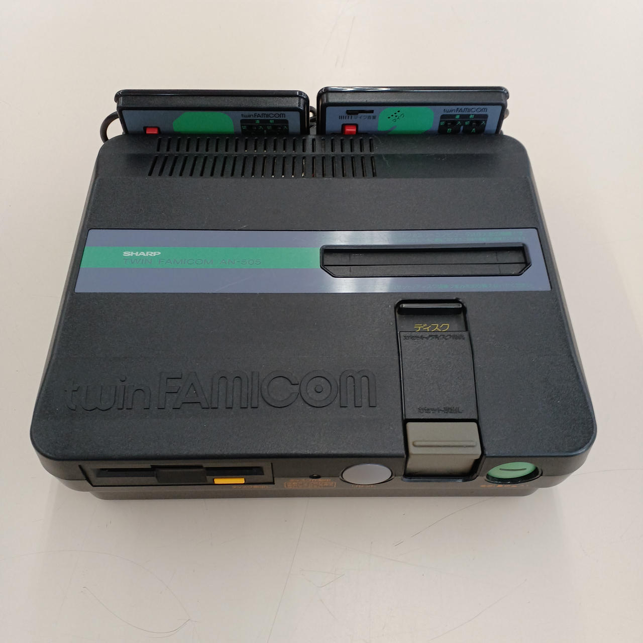 任天堂/シャープ|ツインファミコン|【ハードオフ公式通販】オフモール