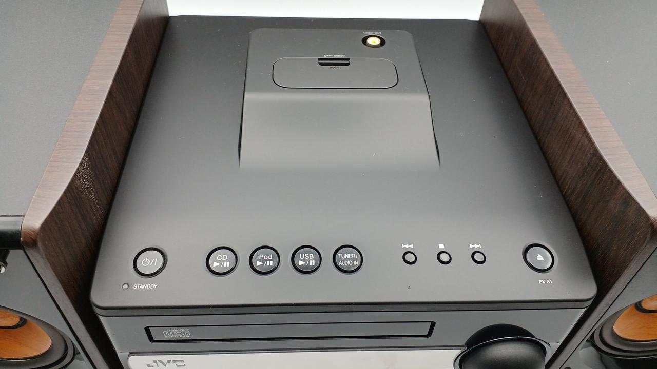 極美品】 JVC ミニコンポ デジタルディスプレイ 2024年製 極美品】 JVC