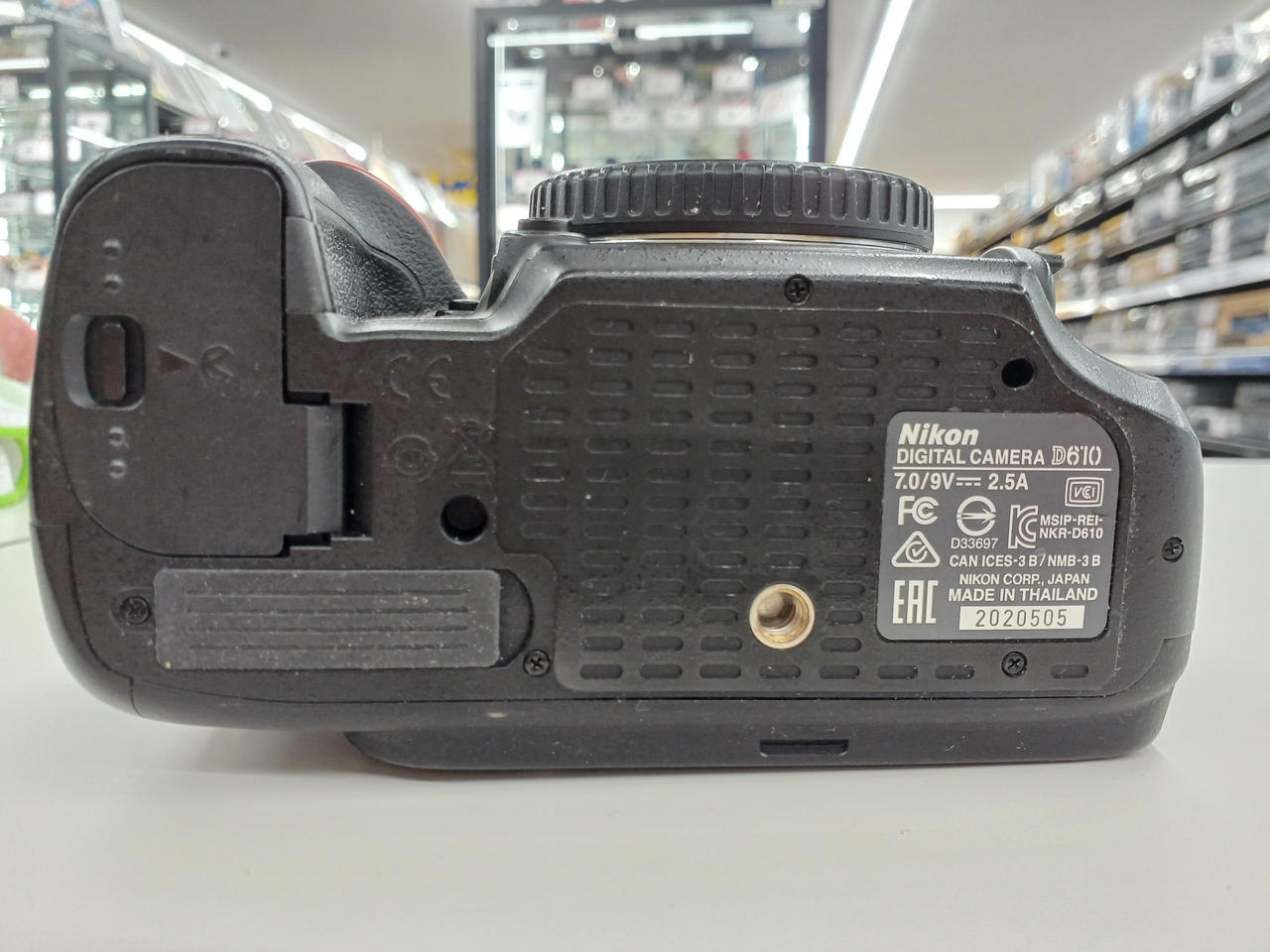 ニコン(NIKON)|デジタル一眼レフ|【ハードオフ公式通販】オフモール