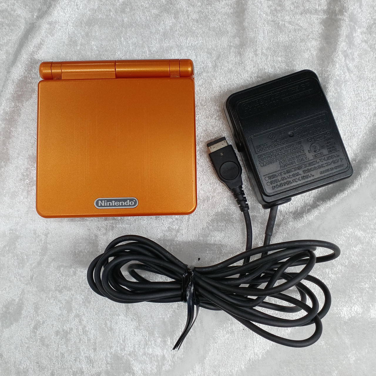 ゲームボーイアドバンスSPとソフト多数 ゲームボーイアドバンスSPと