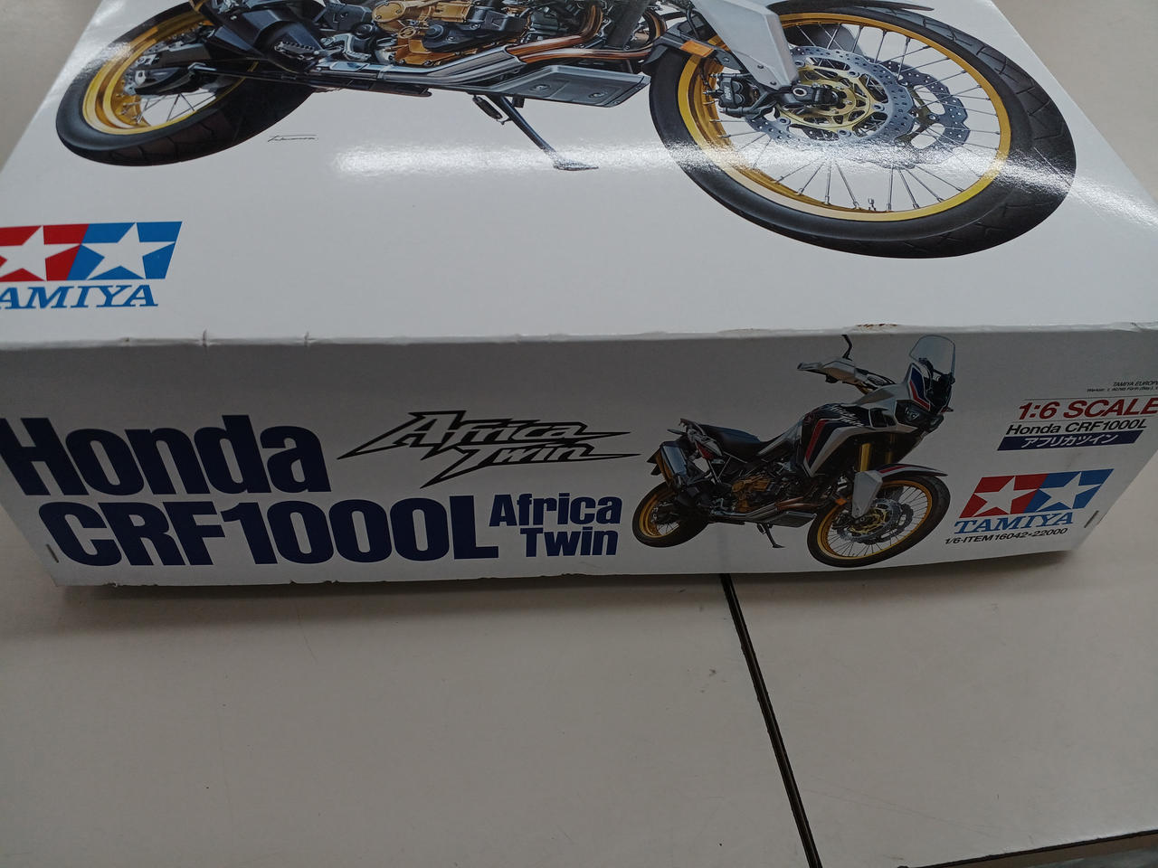 タミヤ(TAMIYA)|HONDA CRF1000L 1/6 アフリカツイン|【ハードオフ公式