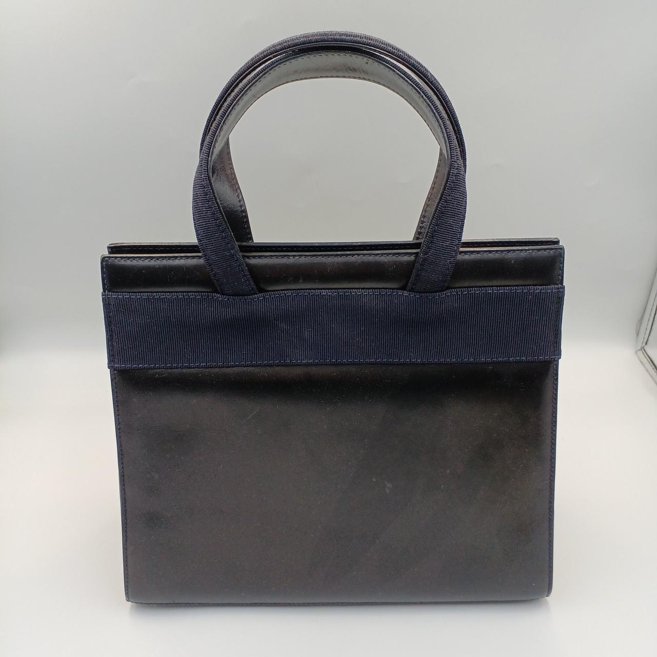 サルバトーレフェラガモ(salvatore ferragamo)|レザーハンドバッグ