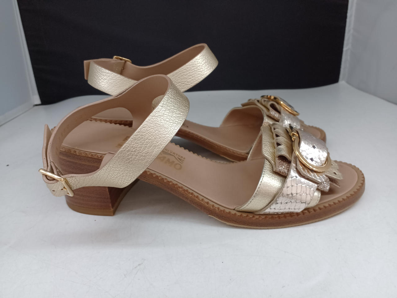 SALVATORE FERRAGAMO|フェラガモ サンダル ガンチーニ 25.5cm|【ハード