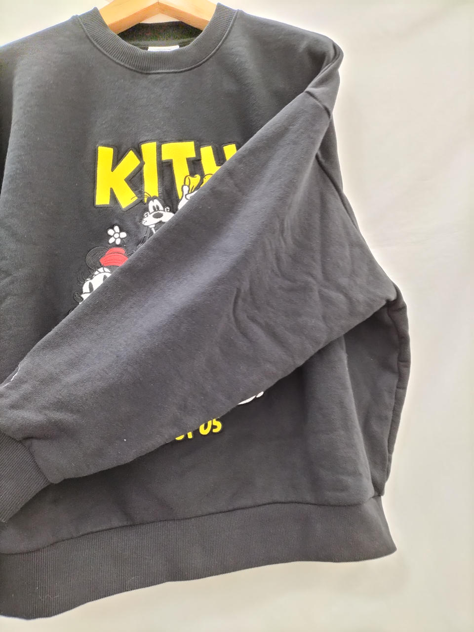 KITH×DISNEY|クルーネックスウェット|【ハードオフ公式通販】オフ