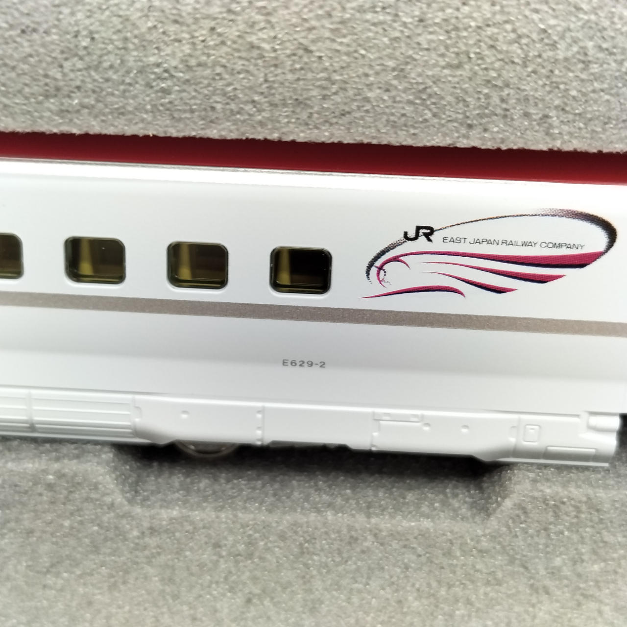 KATO|E6系秋田新幹線 「スーパーこまち」|【ハードオフ公式通販】オフ