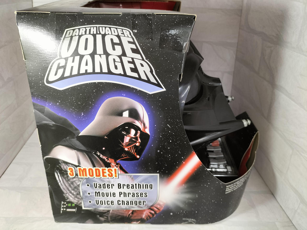 株式会社トミーダイレクト|STARWARS ダースベイダーマスク付ボイス