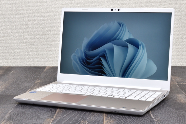 dynabook AZ/HV レビュー：高い処理性能で快適に使える 15.6型