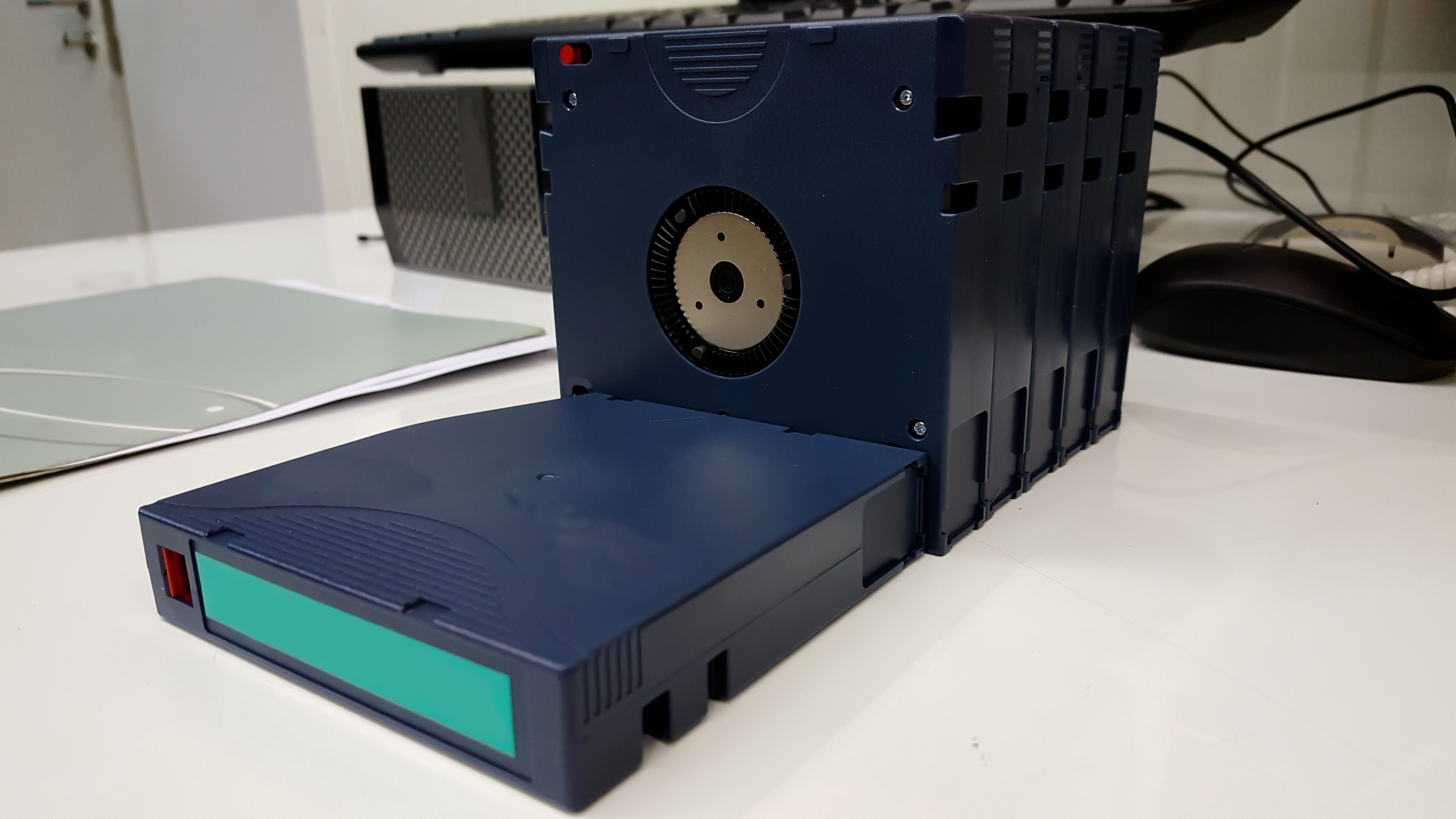 LTOテープとは？特徴や将来性・活用事例を解説｜パナソニックEW