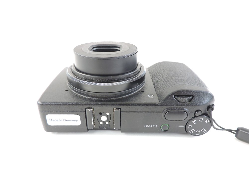 Police Auctions Canada - Ricoh GR IIIx R05010 24.4MP Digital