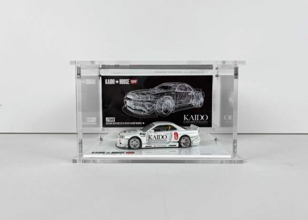 Kaido House Acrylic Display with Lights. 12 pcs bundle - Pablos