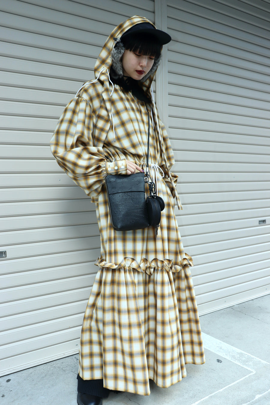 カガリユウスケ(KAGARI YUSUKE)の黒壁ミニコシブクロの通販｜PALETTE