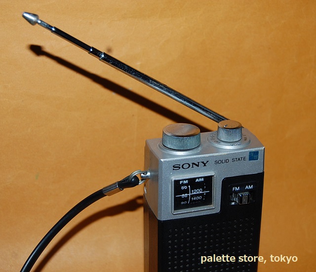 ソニー Model TFM-4500 2バンド（FM＆AM）10石トランジスタラジオ受信