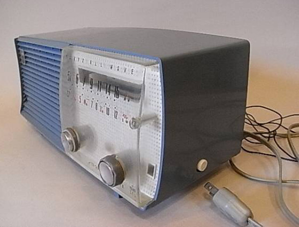 三洋電機 SF-20 「ナイター号」 2バンド5球スーパー 1958年型 SANYO