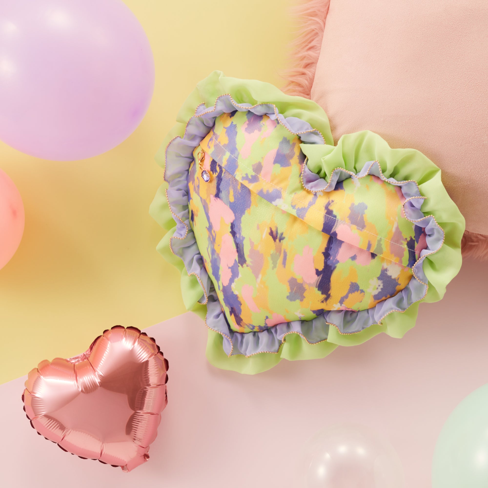 ES 8th Anniv.】ハートクッション – pattythree公式通販サイト