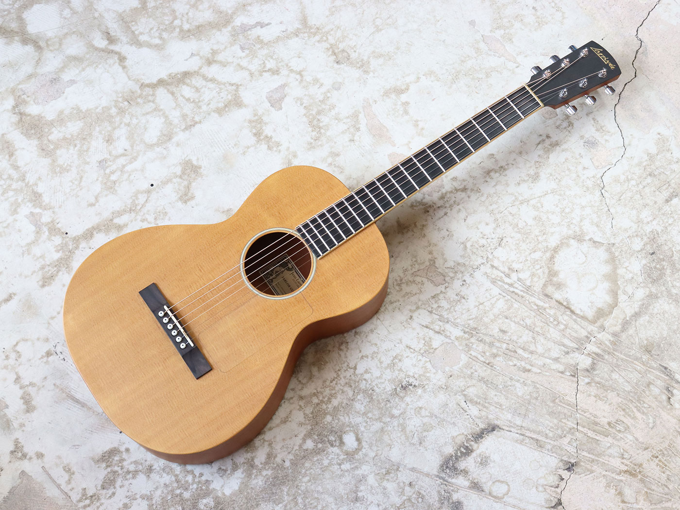 中古・現状渡し】Larrivee Parlour O-01 パーラーギター 2001年製