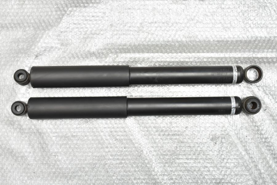 程度良好品】トヨタ 200系 ハイエース 4型 5型 6型 純正 ショック