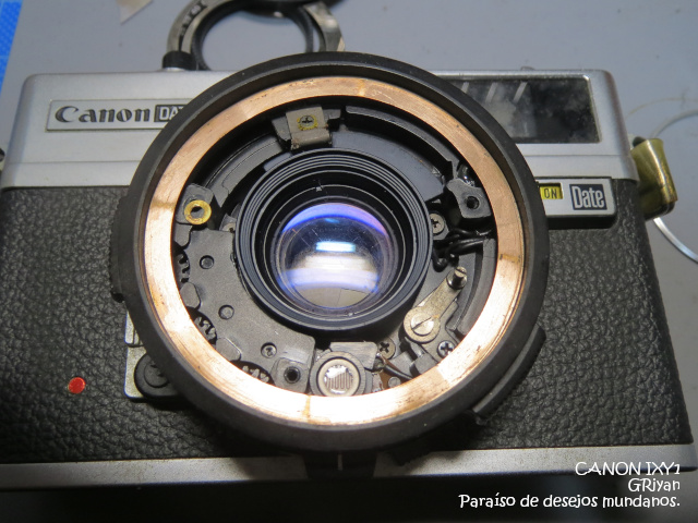 CANON DATEMATIC：手動式デート機能搭載のレンジファインダーカメラの