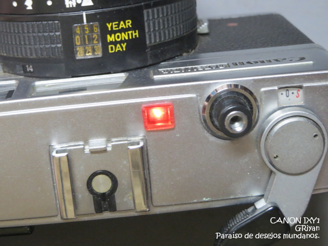 CANON DATEMATIC：手動式デート機能搭載のレンジファインダーカメラの