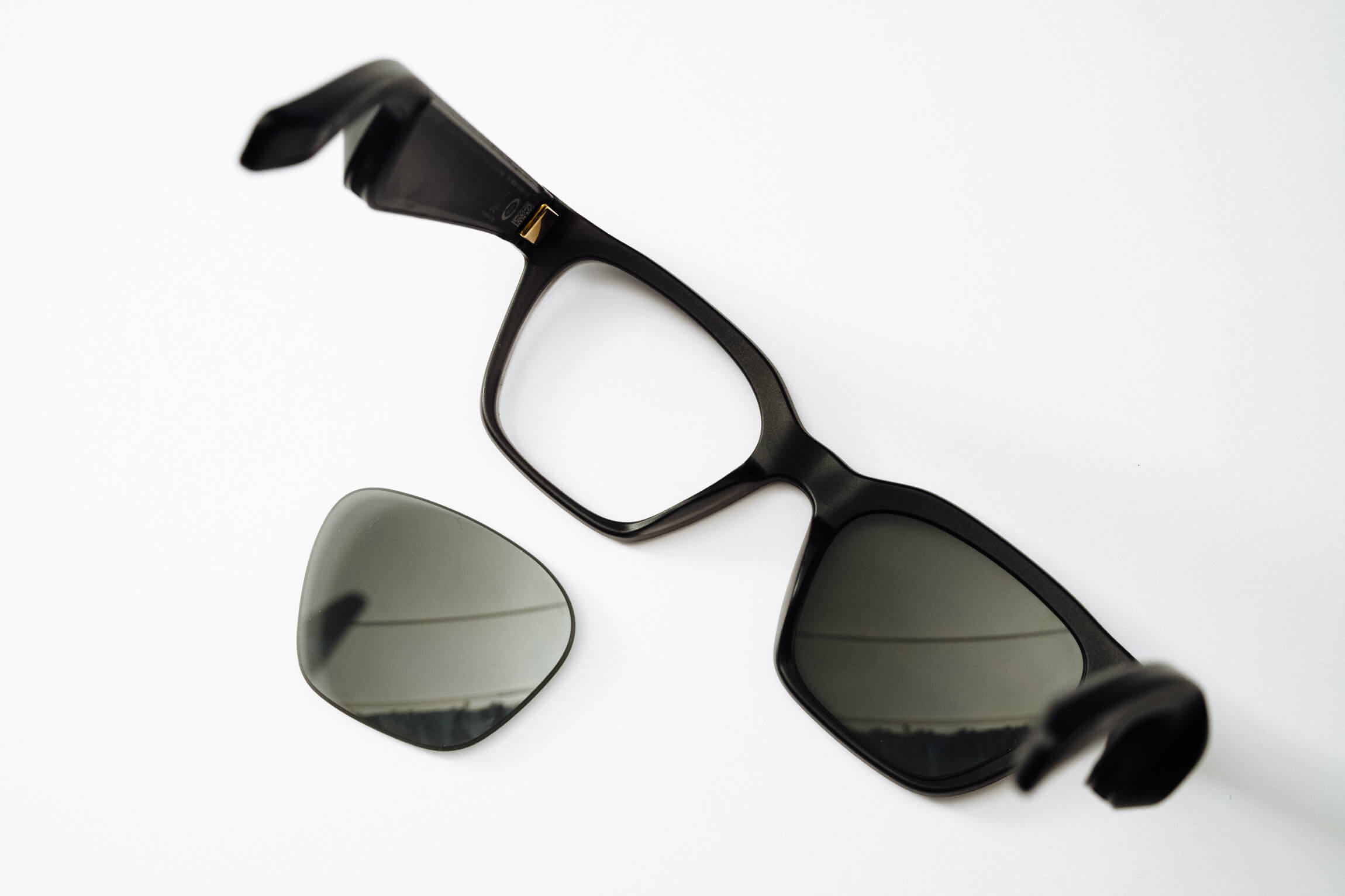 サングラスからメガネに。BOSE FRAMESを度入りレンズに交換してみた