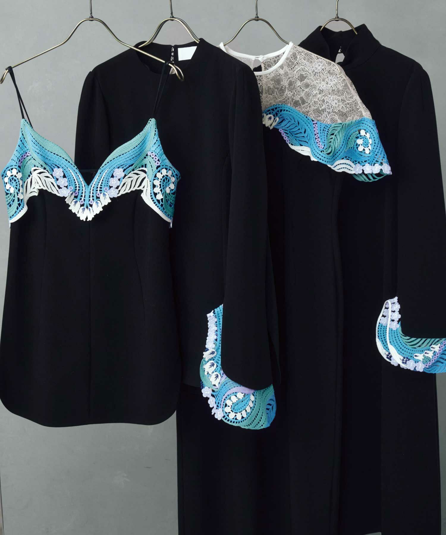 Mame Kurogouchi(マメ クロゴウチ)】 PARIGOT別注 Embroidered Cuffs