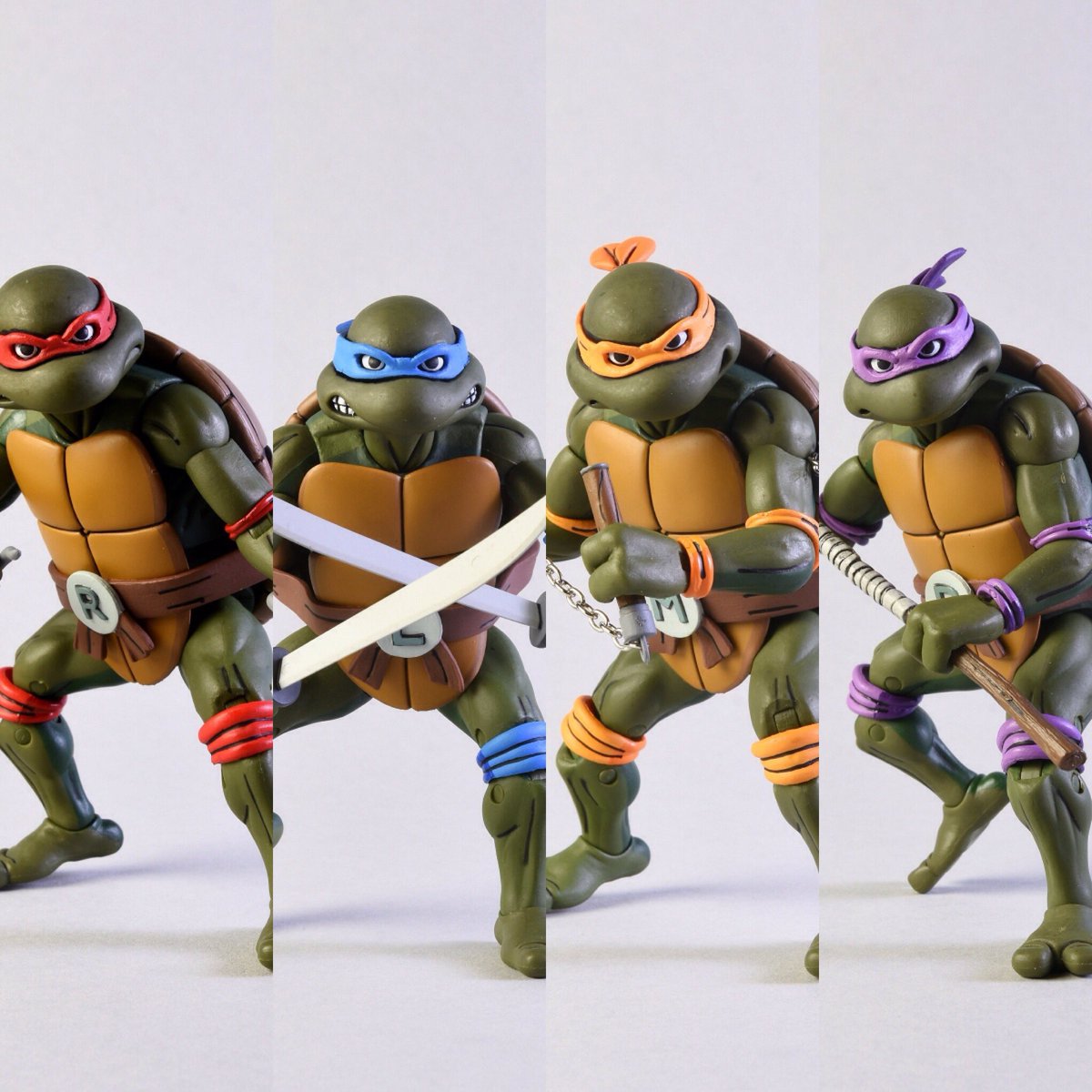 NECAタートルズは4台のPCを同時に操作して4セット同時に予約しました。