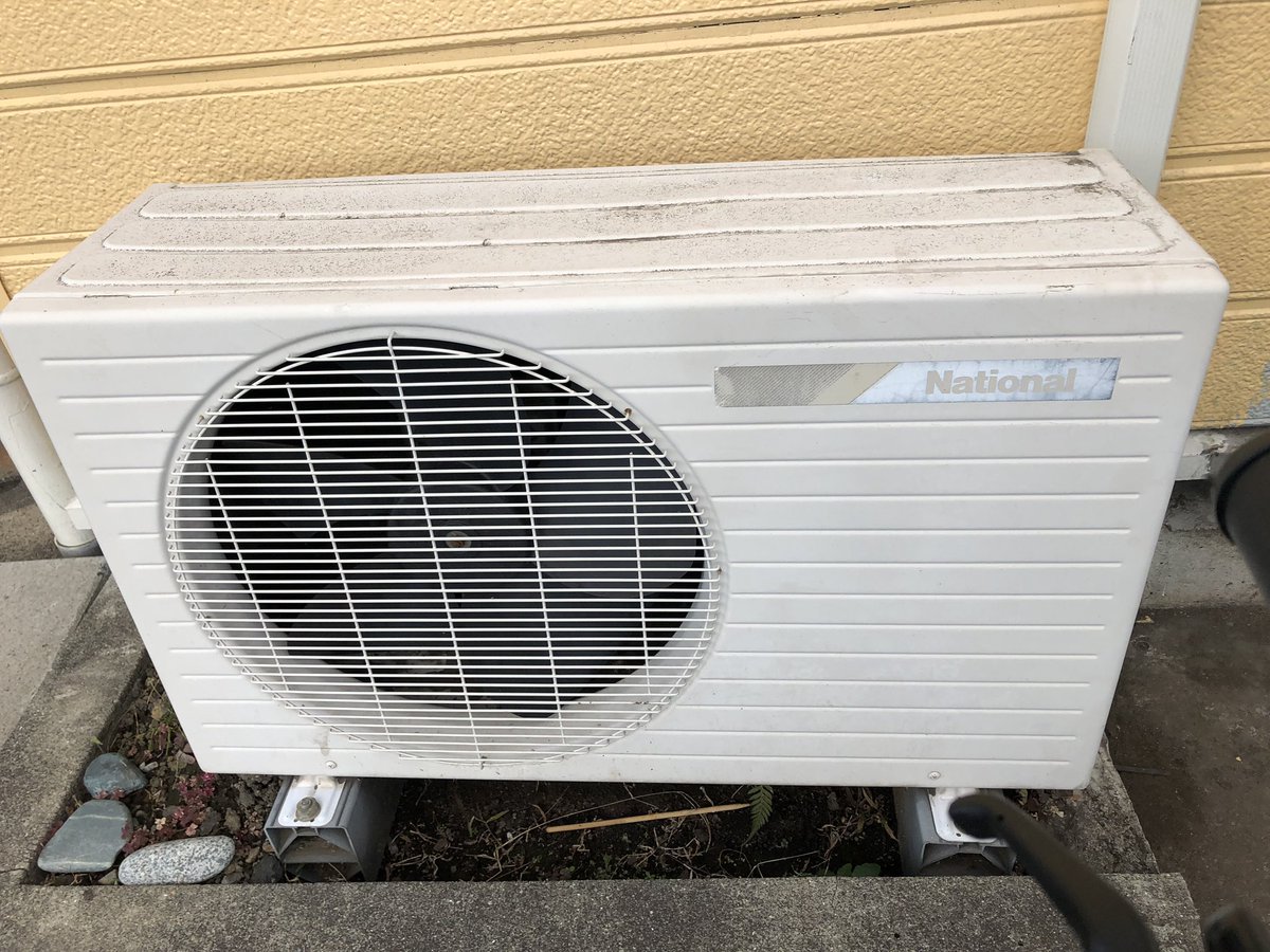 ナショナルエアコン室外機 インバータ機と50Hz専用機 #室外機 今年も