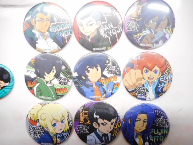 入荷】ダンボール戦機 ドでか缶バッジ！ダンボール戦機スイング