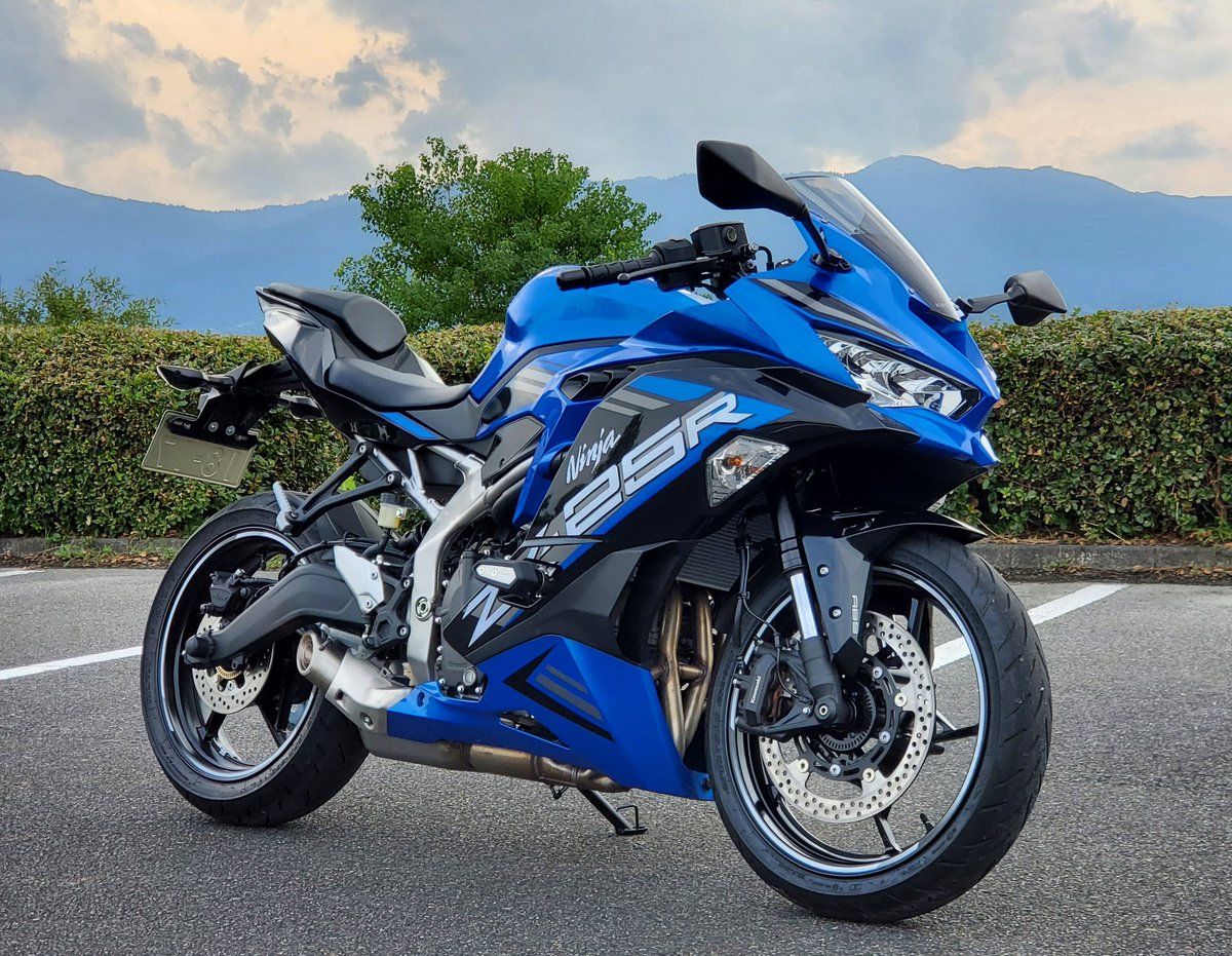 ZX-25R SE インドネシア仕様 キャンディプラズマブルー 納車されました