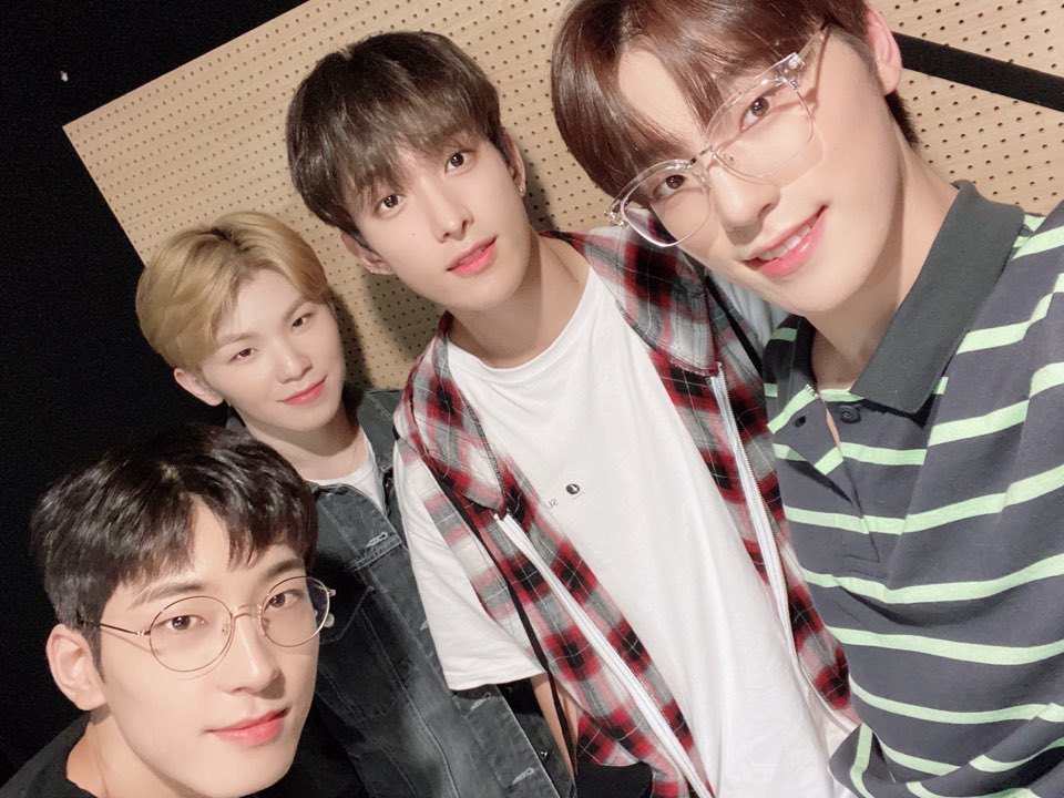 PHOTO] 200711 #SEVENTEEN Weibo Update Fighting for today too