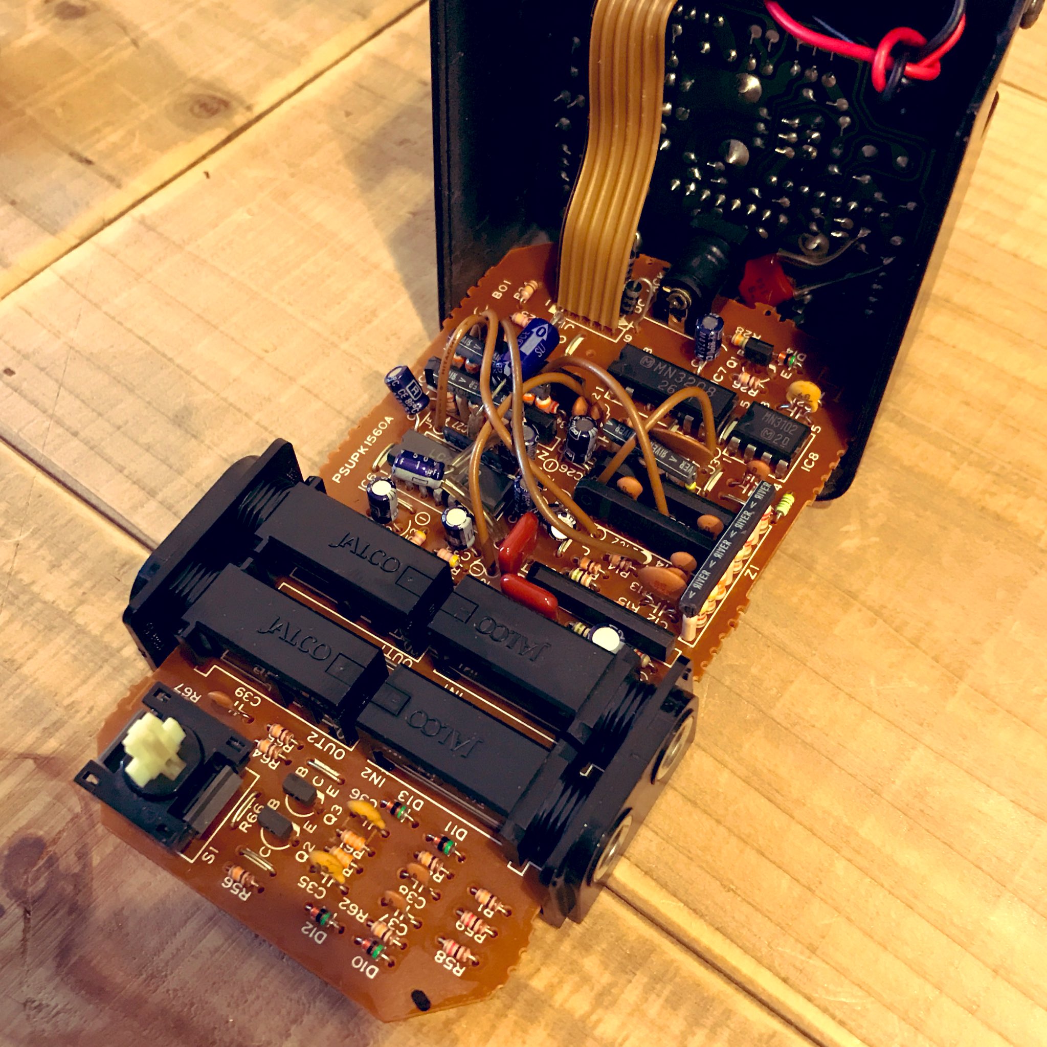 Yamaha CH-100 stereo chorus 修理 - TOKYO EFFECTOR