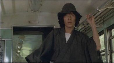 8月13日 #左利きの日 #今日は何の日 イギリスにある「Left-Handers