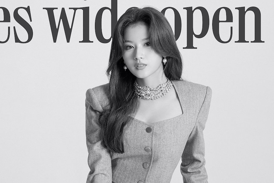 eyes open wide サナ TWICE