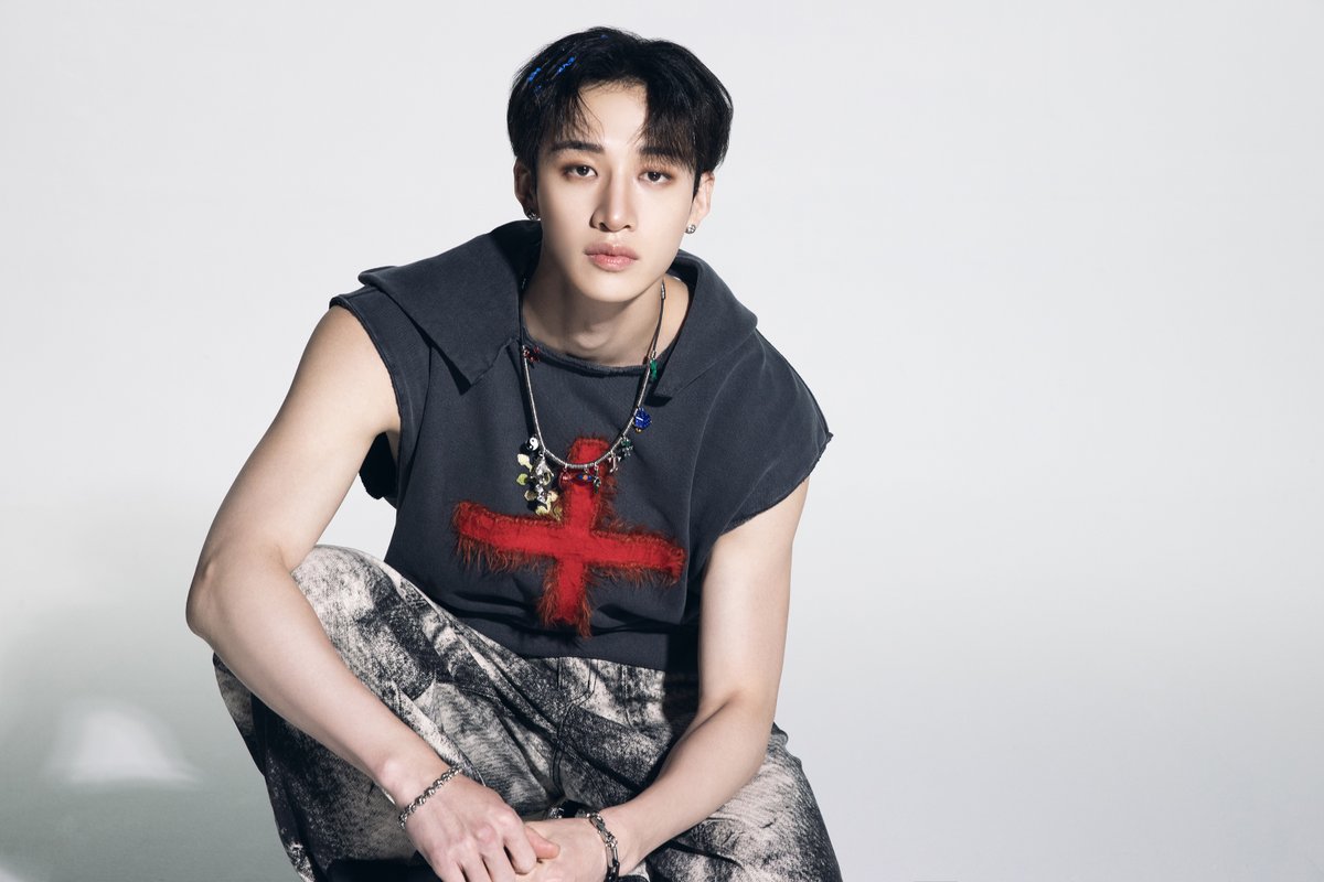 Stray Kids JAPAN 1st EP 『Social Path (feat. LiSA) / Super Bowl