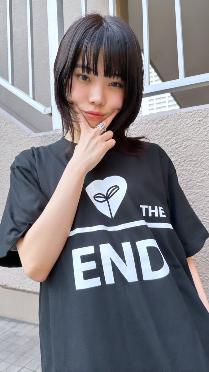 いきなりですけど明日のグッズ公開です この夏限りのグッズがあるよ🫶