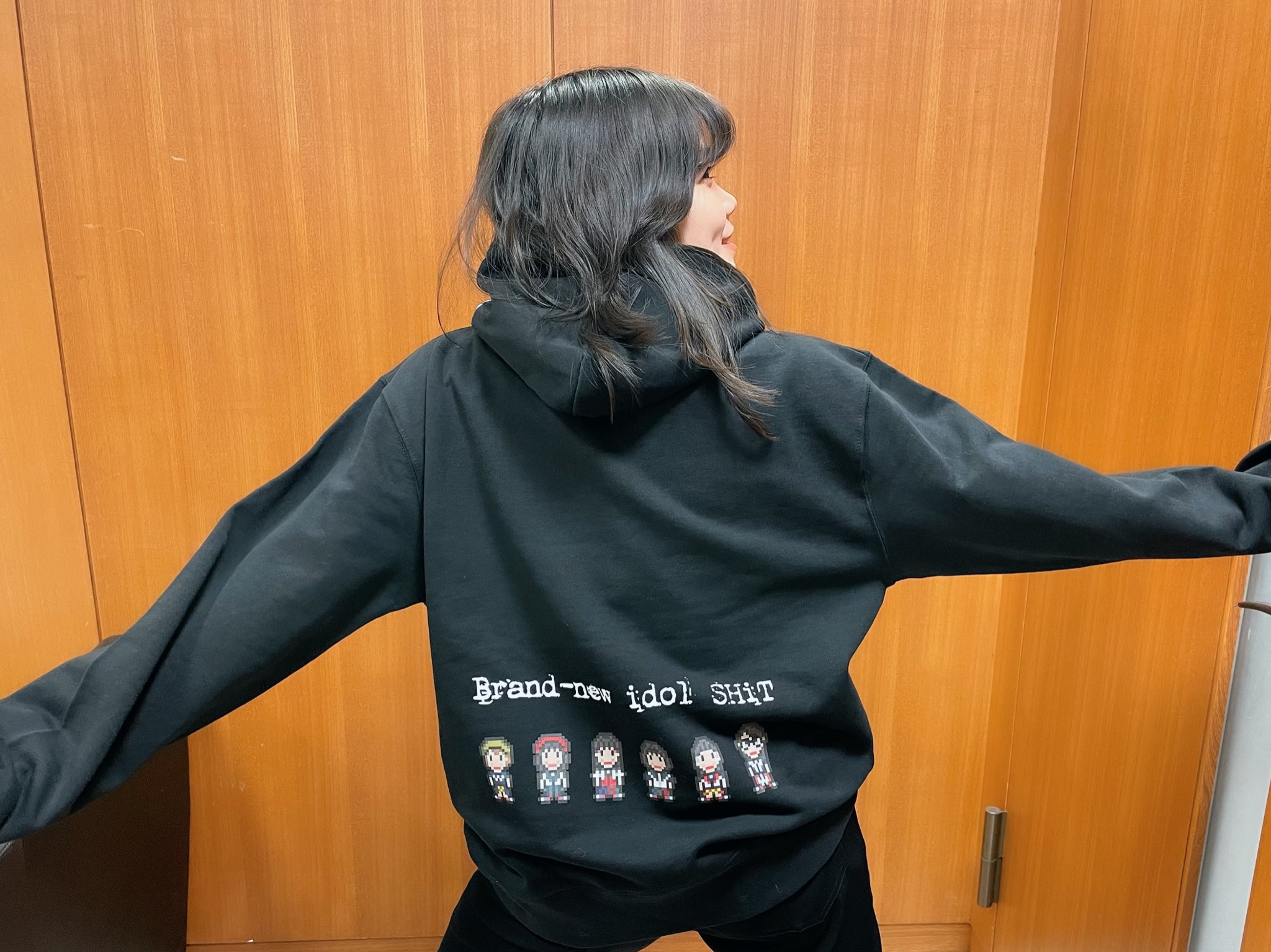 BISH is OVER ビジュアルパーカー 【公式通販】