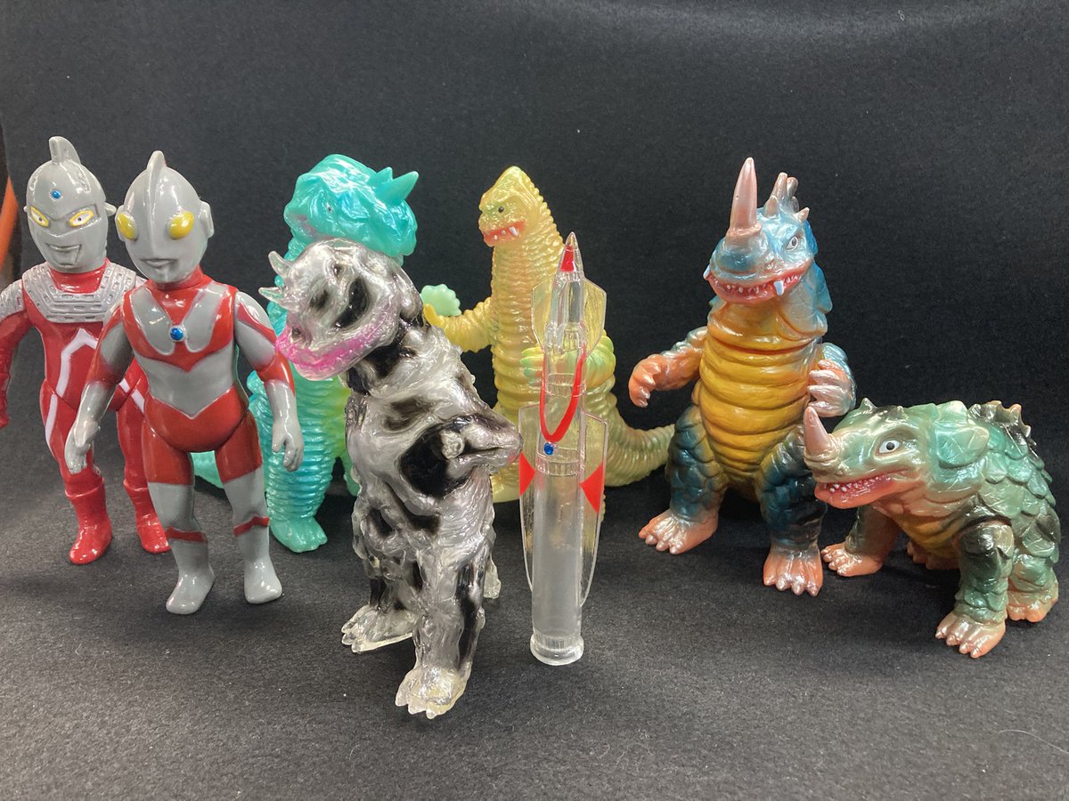 シーゴラス夫妻、怪獣墓場セット、蓄光のレッドキング、アボラス