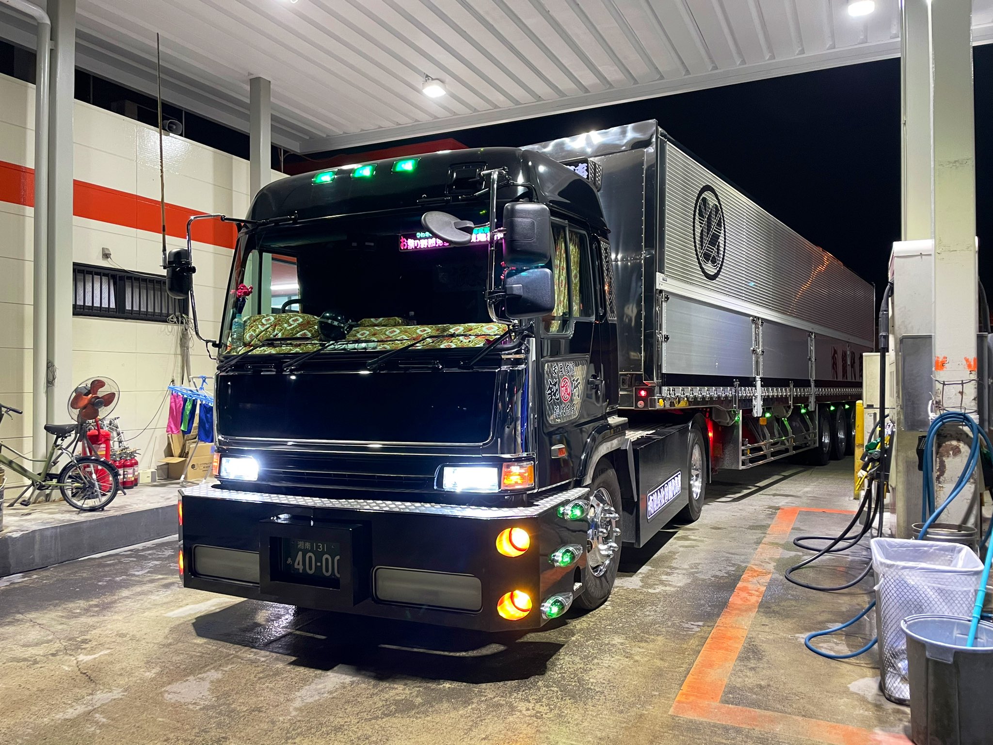 Y30ライト台湾製デコトラレトロ激レア奥目 Y30ライト台湾製デコトラ