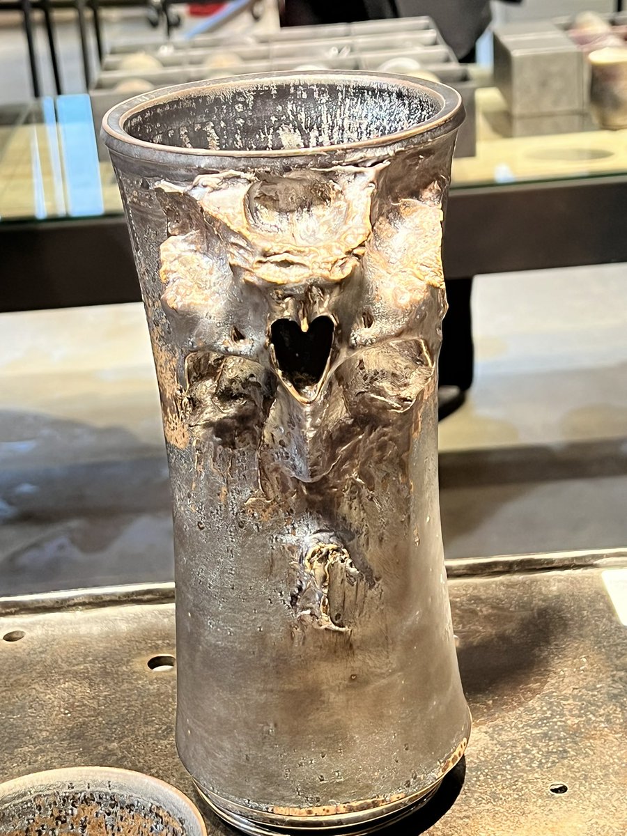 仲良しのroargunsの濱ちゃんの弟、陶芸家 濱中史郎氏の展覧会へ