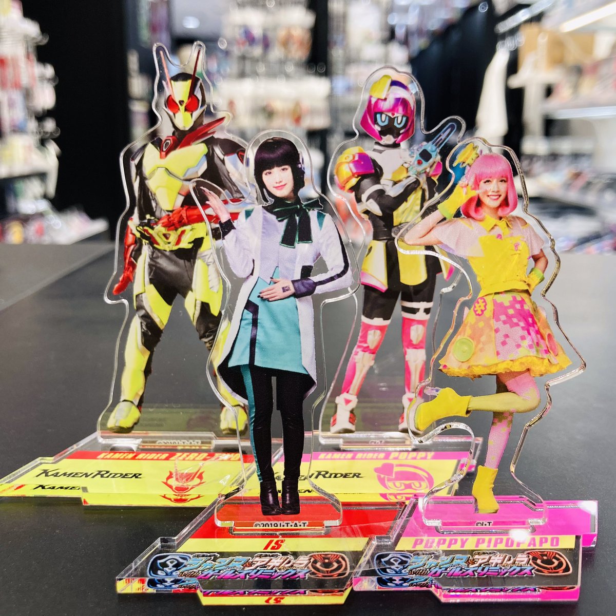 仮面ライダーストア東京店 再入荷情報】 ツインアクリルスタンド