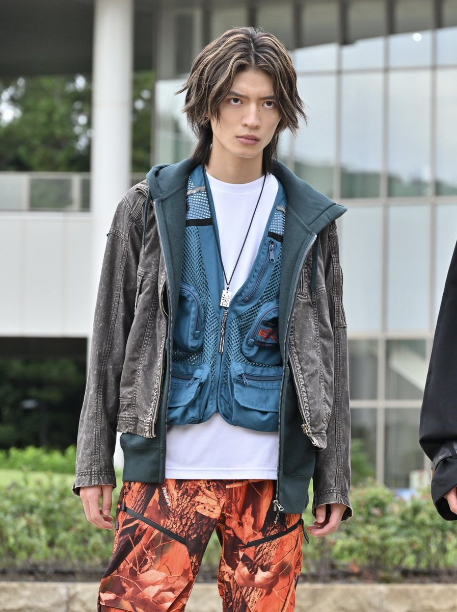 こんなオシャレな現場作業員どこにいるんだい？ 衣装提供はワークマン