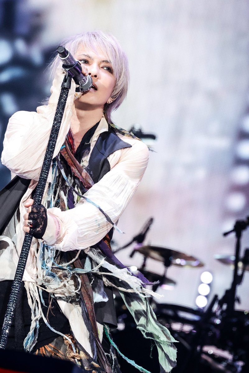 Happy Birthday, hyde! @HydeOfficial_ #LArcenCiel #ラルク #hyde