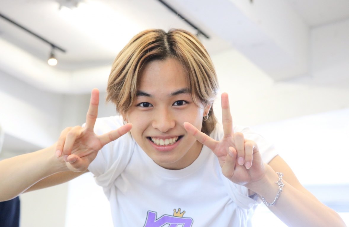 CLくじ キドフェノ 岡尾琥珀 サイン入り写真立て CLくじ キドフェノ 岡