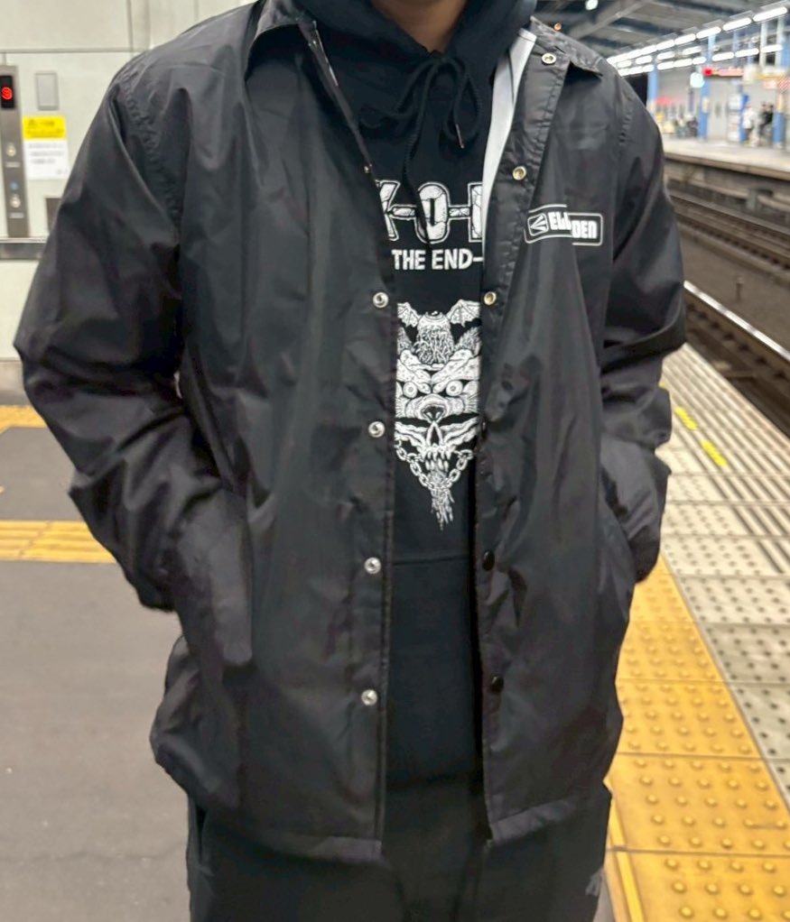 エルレのコーチジャケット、ハジマザの最後らへんで普通に買えました