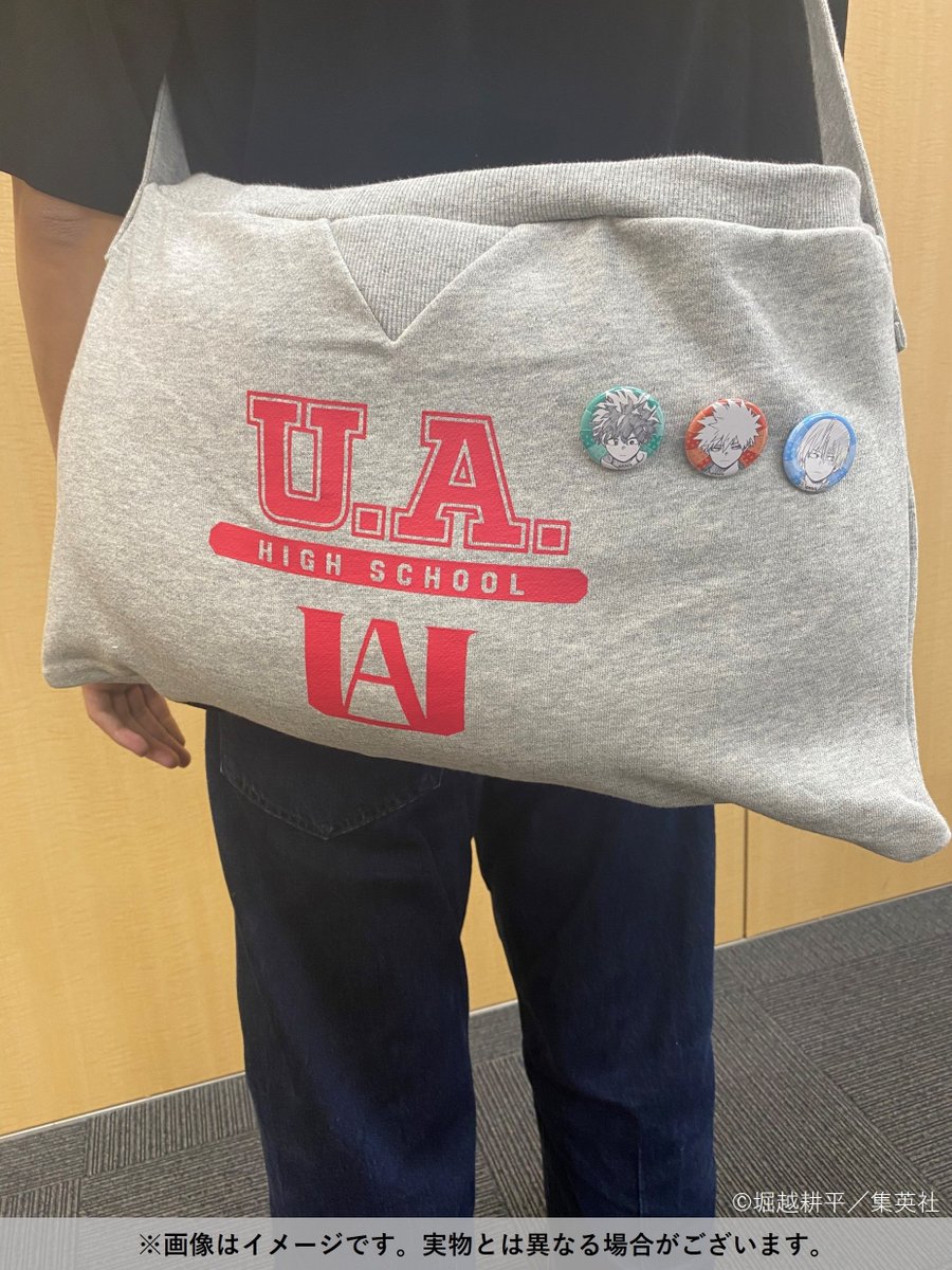 ヒロアカ原画展 大阪 新グッズ紹介】 □缶バッジ付きカレッジ風