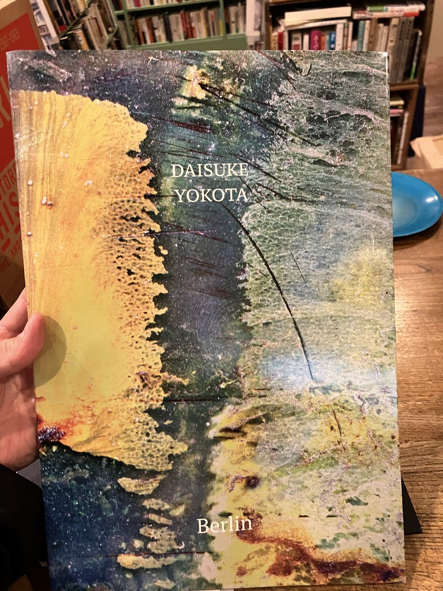 横田大輔さんの写真集がたくさん入荷。『Bilder』は紙ネガ(プリントと