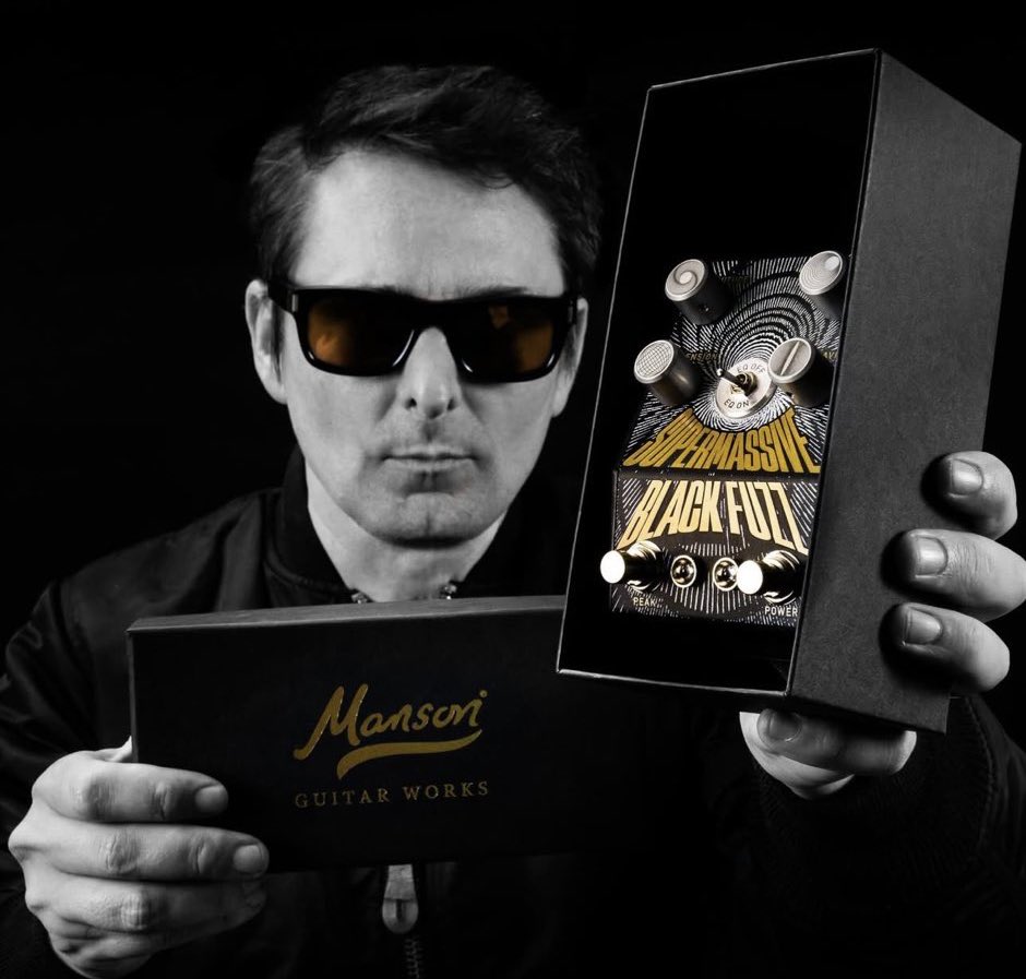 Manson Guitar Worksとマシューによる共同開発のエフェクター