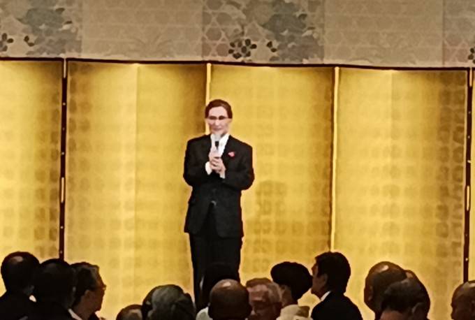 夕刻から夜にかけまして、冷泉家の後嗣となられました、冷泉渚様のご