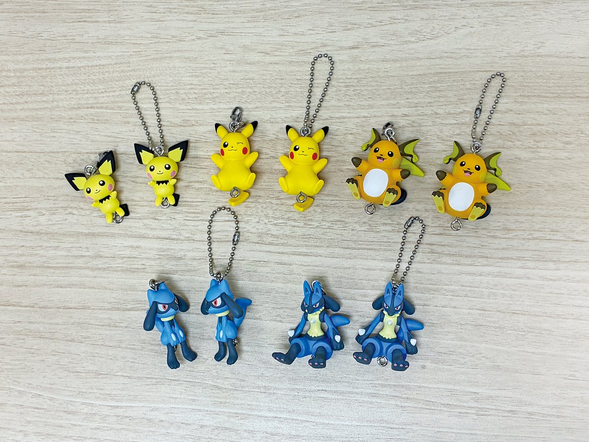 ポケットモンスター ステンドグラスボールチェーン ピカチュウ