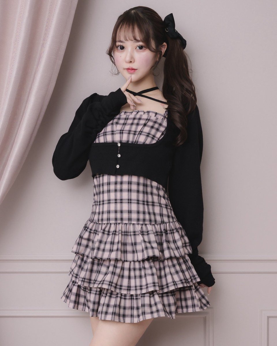 pium Holiday Collection 🎀／ ♡ビジューカーデ×チェックワンピセット